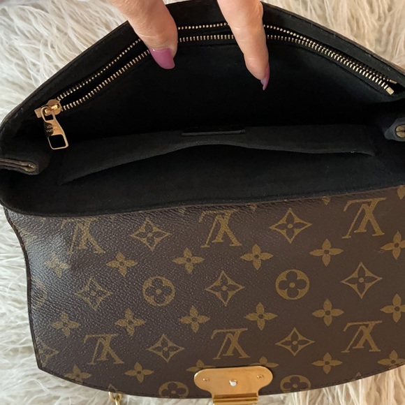 Saint-Placide Louis Vuitton LIKE NEW! Comes with box and dust bag - Picture 7 of 17